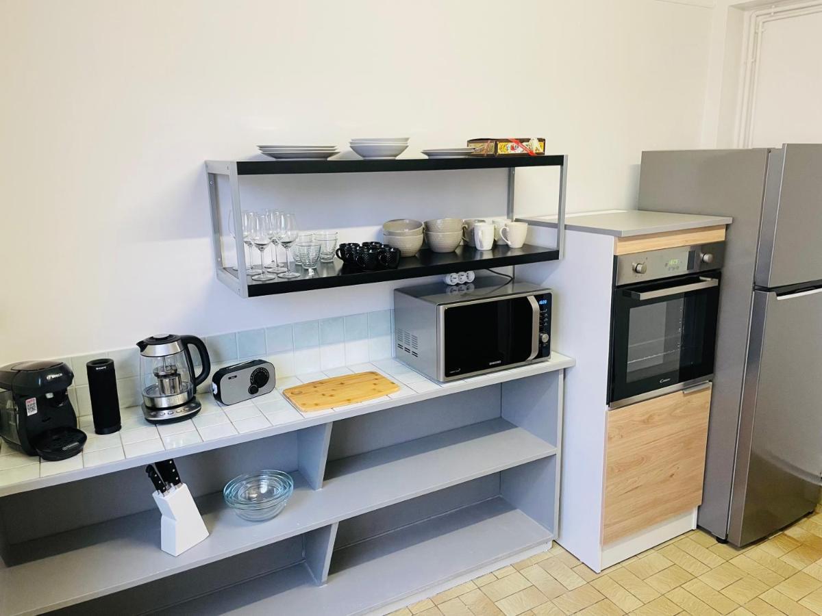 Charmant appartement de cœur de ville - 2 chambres lits Queen size - NETFLIX - WIFI Cherbourg-en-Cotentin Extérieur photo